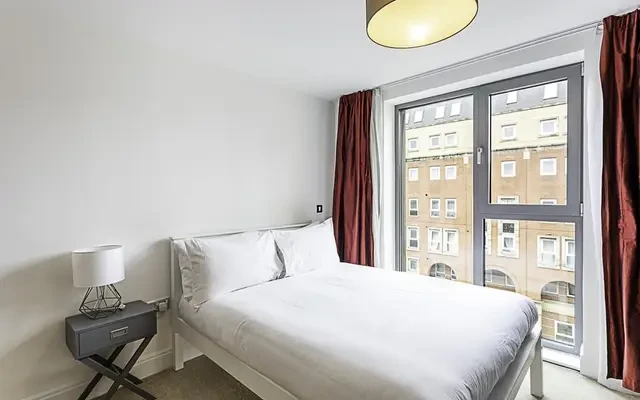 Vauxhall Bridge Road 12086# 4