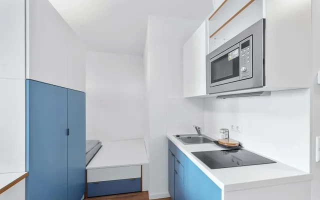 Fully furnished studio with balcony - Nearby HTW University 0