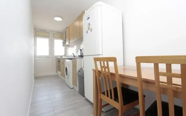 apartment near Withy House, Globe Road 2