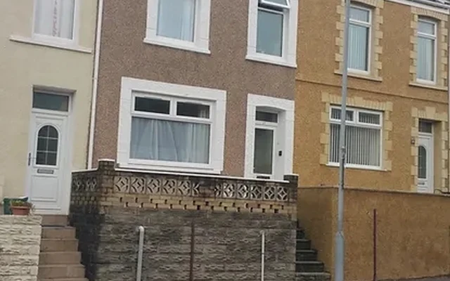 BAGLAN STREET 0