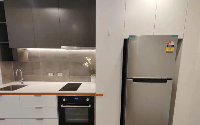 28 Bouverie Street 2