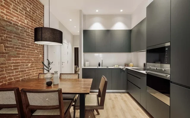 Gava - 3 bedrooms and terrace in Sagrada Familia 2