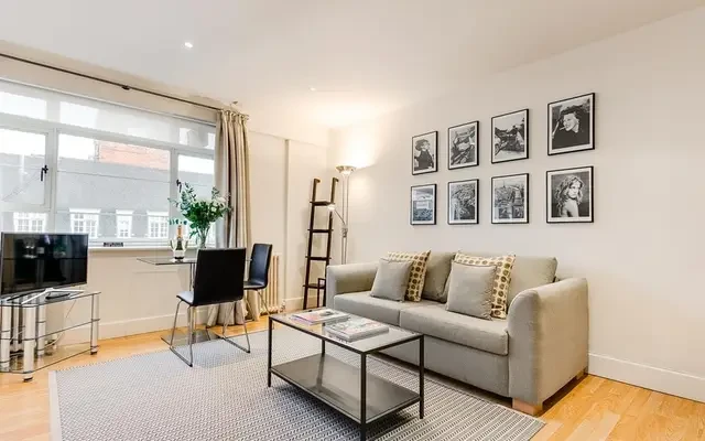 Sloane Avenue 11039# 0