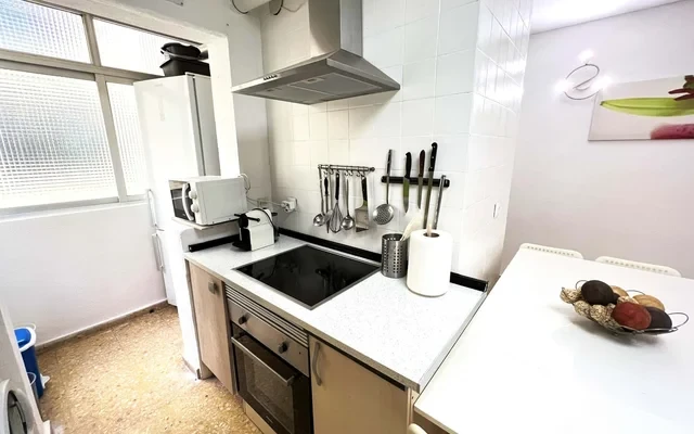 Carrer Jose Ballester Valencia 46022 Spain 4