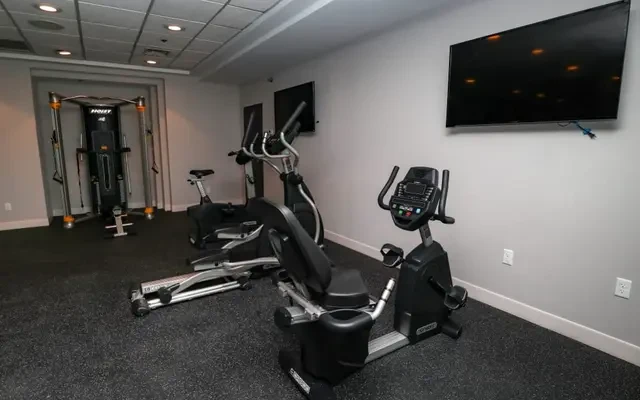 Creekview Court - chỗ ở sinh viên tại Buffalo - Phòng gym