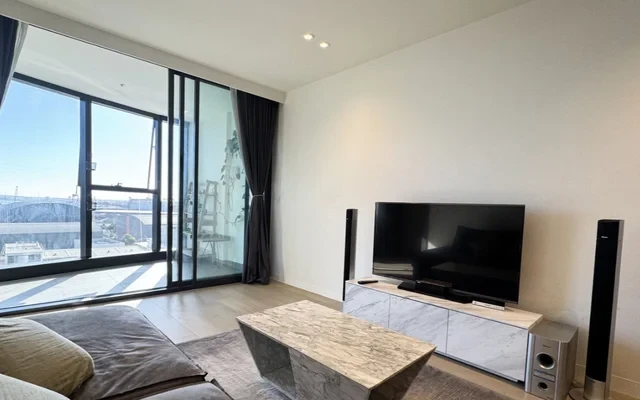 25 Waterfront Way 4