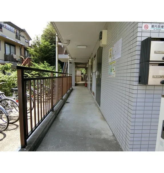 カレッジコートセイセキ
