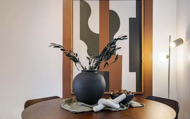 Iris - 1 bedroom and balcony in Trafalgar 3