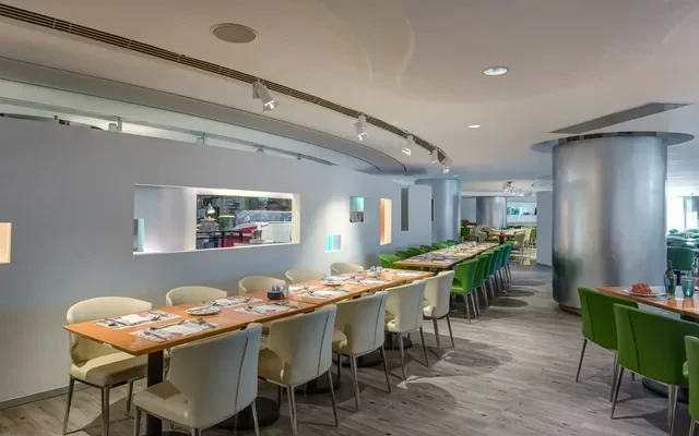 Regal-Airport-Hotel 4