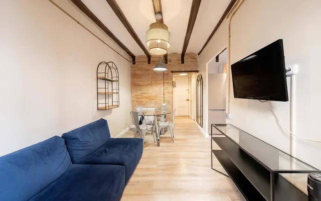 MARPRALA · Monthly 2 bedroom flat in Barceloneta 0