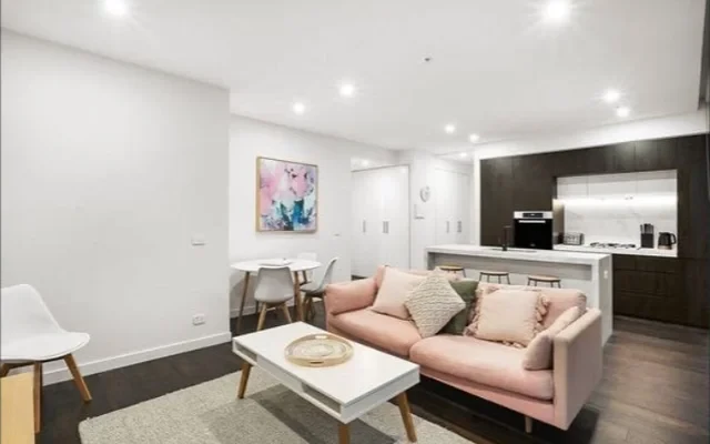 865 Dandenong Road 2