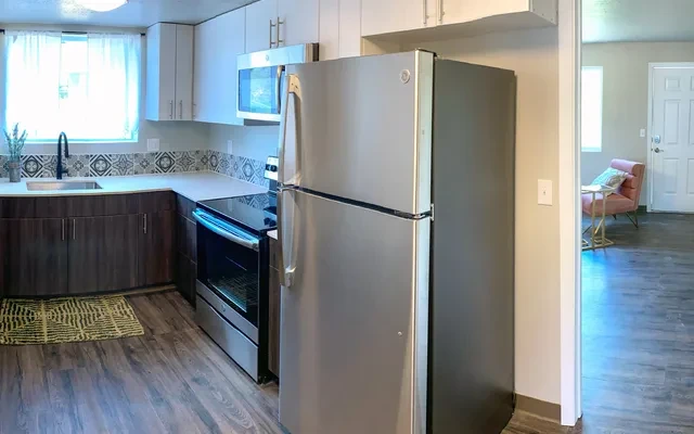 College Crest Apartments 3