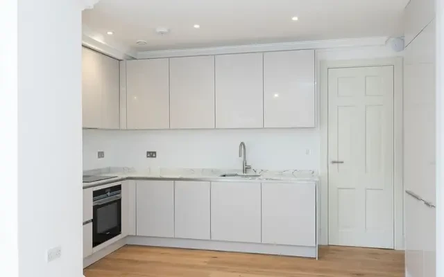 Beltwood Park, Sydenham Hill, London, SE26 6TH 1