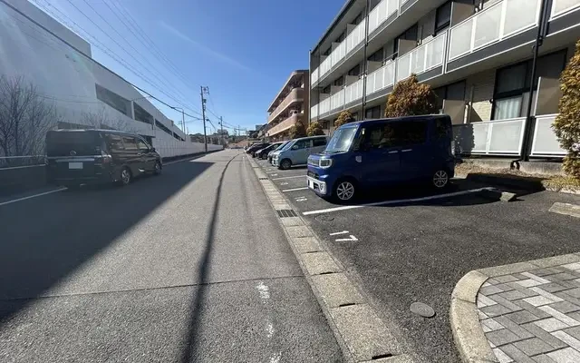 レオパレスＬＯＴＵＳ　Ａ - 日進市の学生向け宿泊施設 - 203号房间(带独立厨房)