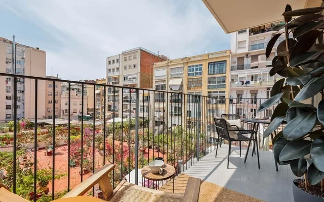 Lys - 2 bedrooms and pool in Eixample Esquerra 1