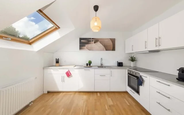 Exclusive 2-room apartment with balcony - Only 8 minutes from the Tesla Gigafactory 3