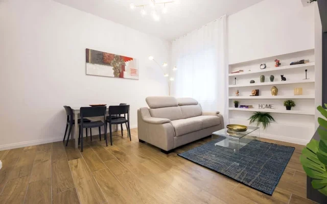 Appartamenti eleganti e ben posizionati nella vivace zona di Piazza Dante a Genova, a pochi passi da negozi, ristoranti e attrazioni culturali 4