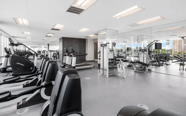 The Modern at 100 Park Avenue 2