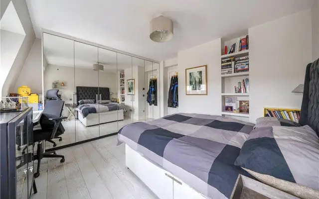 LH-Clarewood Court 2