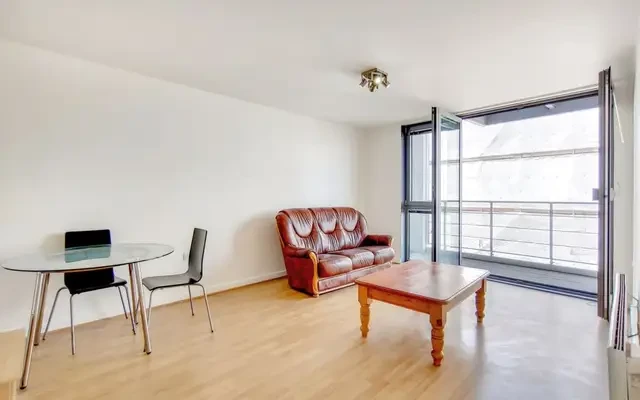 Azura Court, London E15 1