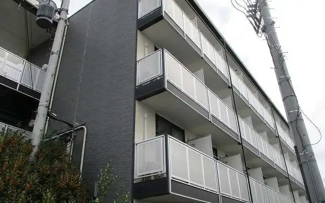 レオパレスＣＲＥＳＴ 4