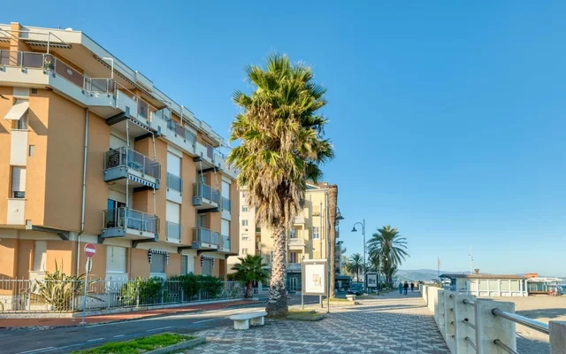 Mer Vivante - Front Beach 1