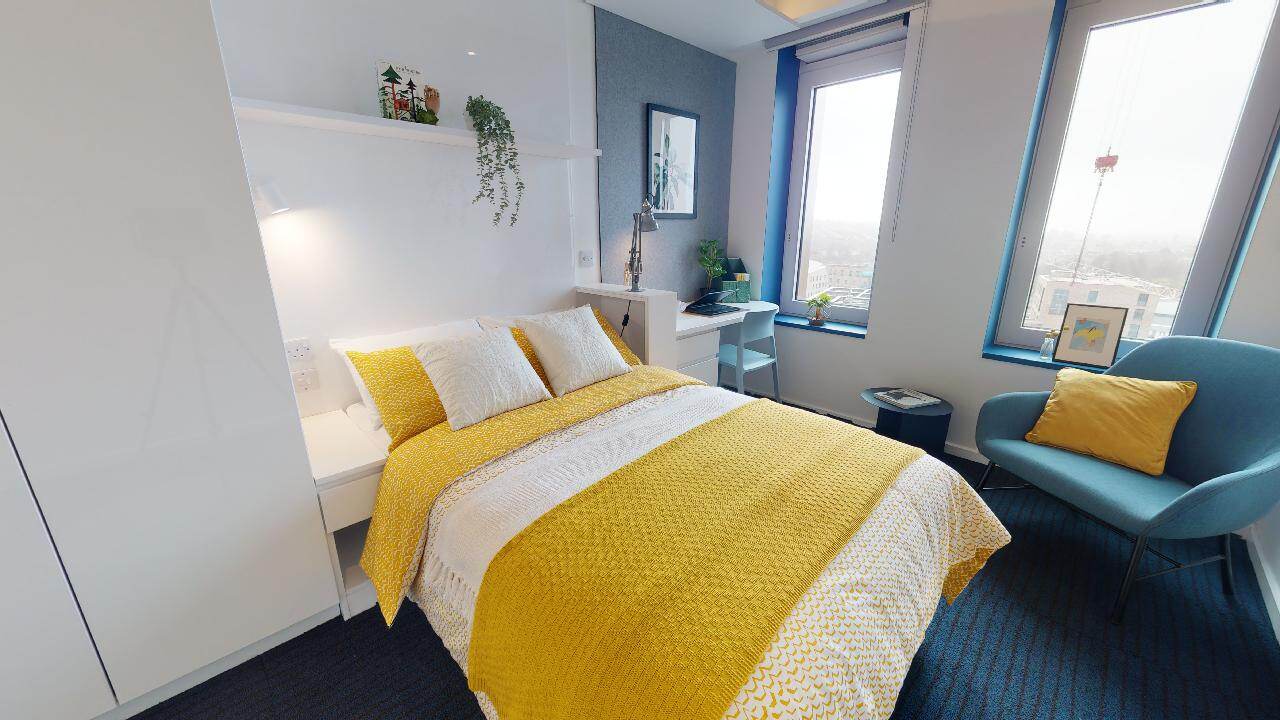 Bronze En Suite Large (DDA)