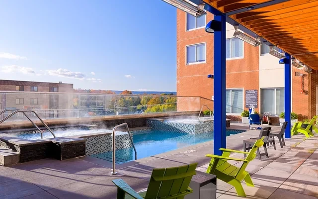 The Metropolitan at State College 3