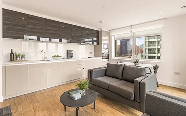 LH-Fizzy Canning Town 0