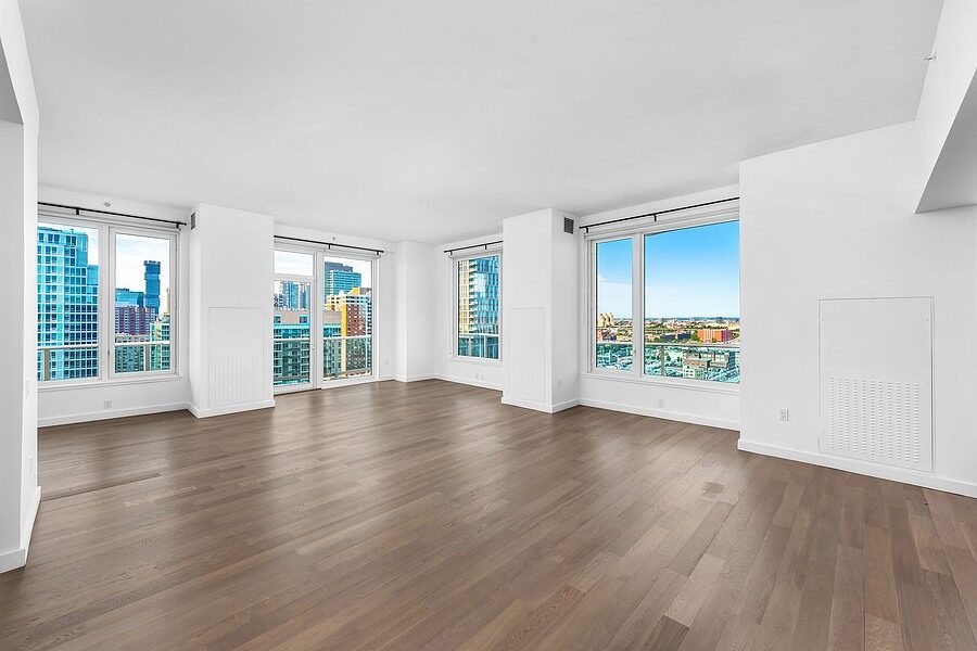 4 Bed 4 Bath