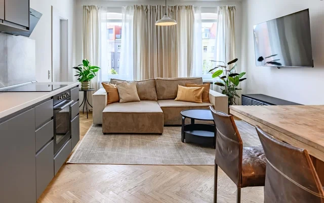 Modern Furnished 3-Bedroom Apartment in Trendy Prenzlauer Berg, Berlin 2