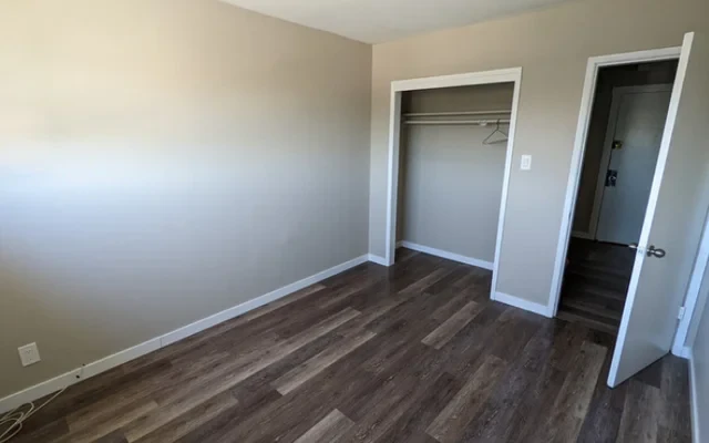 Prince George Queensway Apartments 4