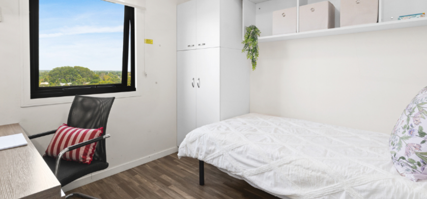 4 Bedroom Apartment with Balcony-External (With View)