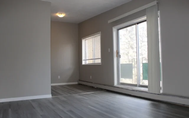 University Pointe 3