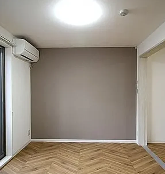 Entrance Life Takaragaike 202