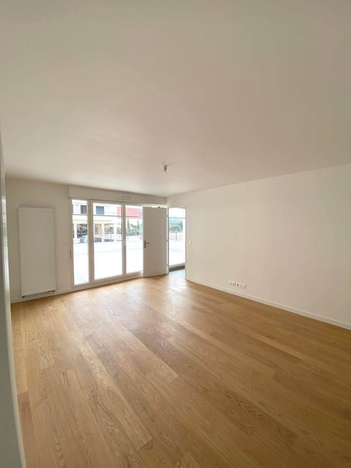 Maisons-Alfort 94e·70m²·F3·Appartement·With furniture