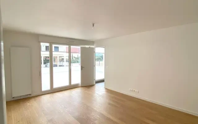 Maisons-Alfort 94e·70m²·F3·Appartement·With furniture 0