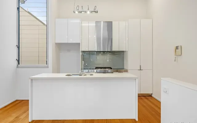 19A Lothian Street, North Melbourne 1