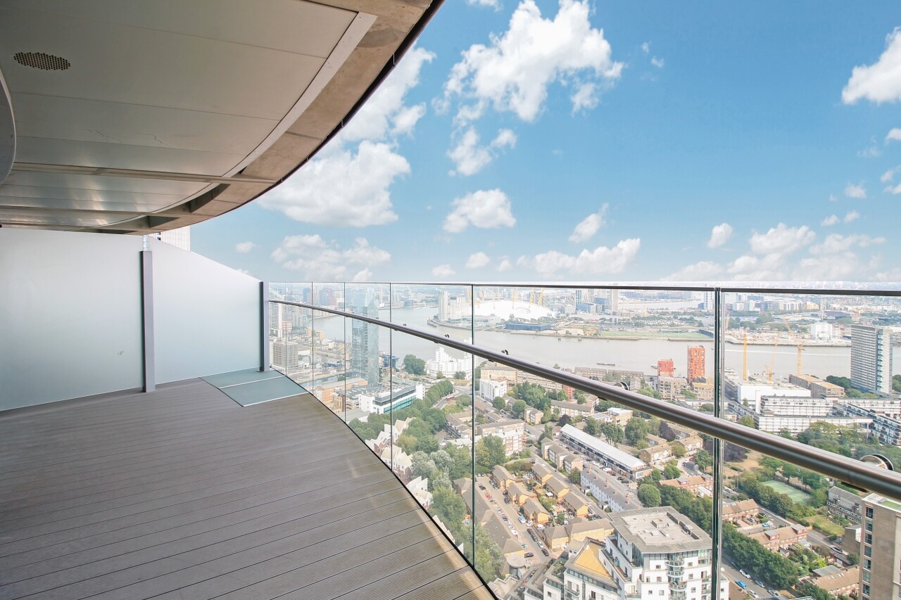 Arena Tower 3801 2