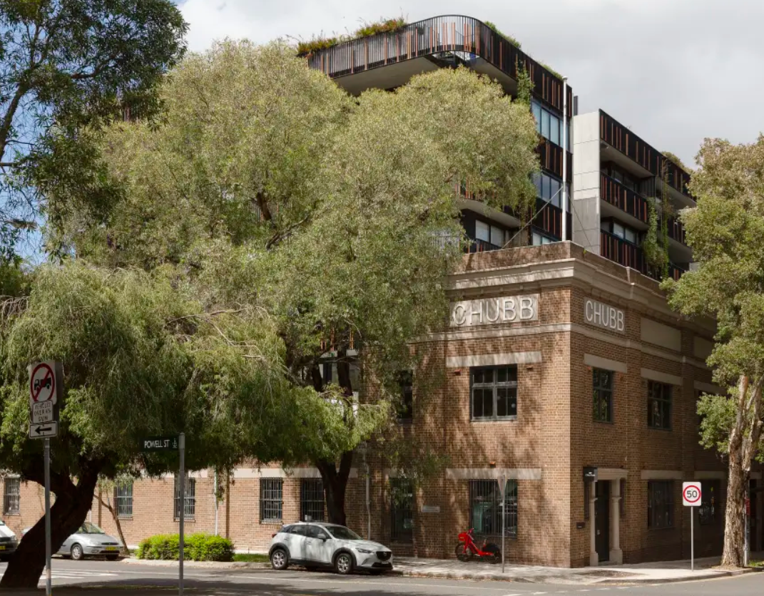 832 Elizabeth st