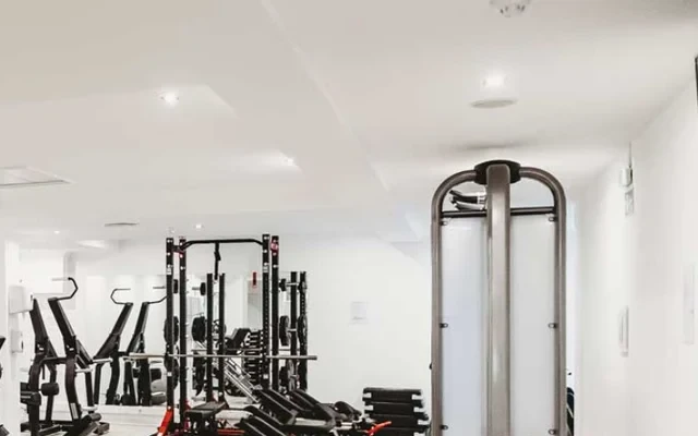 Walnut Place 4
