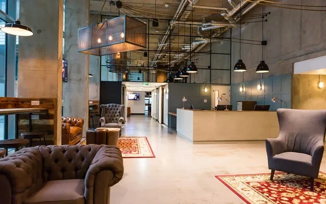 Gob Aldgate Residence 4
