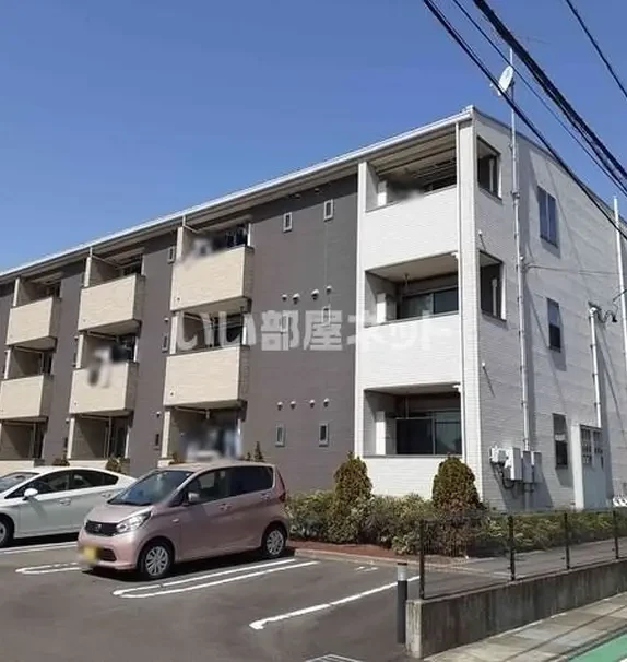 ビューラ塩津南田 1階