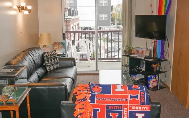 Neil Fortzler Apartments 4