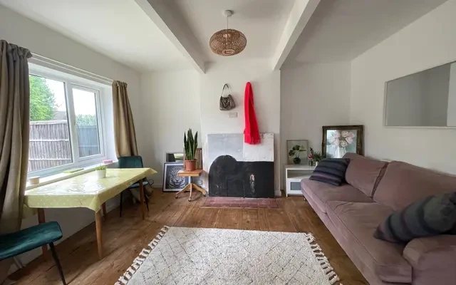 Shelthorpe Road, LE11 2PB 1
