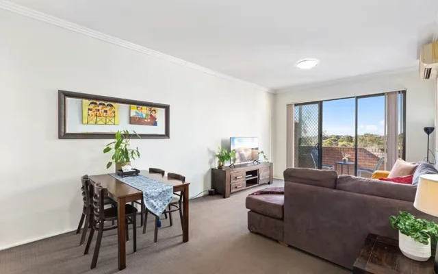 Stylish 1-Bed Apt 4