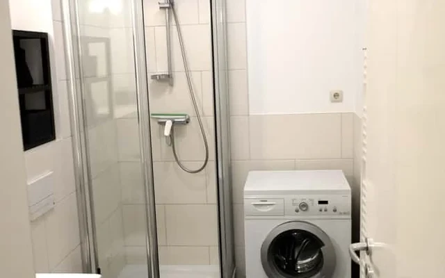 Bodo - kompakte Wohnung im Boxhagener Kiez 1