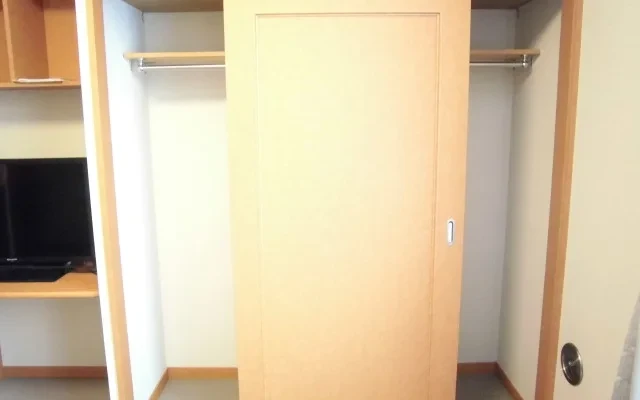 レオパレスリベェールヤマダ2 4