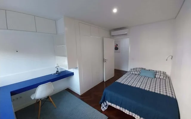 3-Bedroom Apartment on Avenida da Republica, Matosinhos 1
