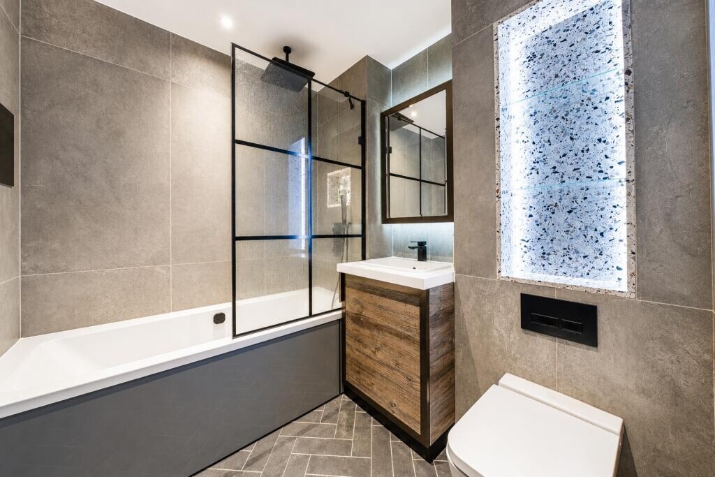 LH-The Stage Apartments 3